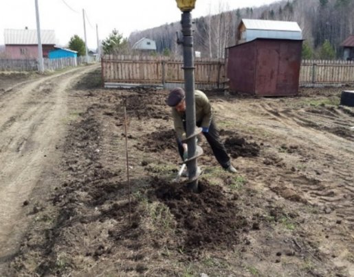 Бурение ям и отверстий в грунте - услуги бурояма и бензобура стоимость услуг и где заказать - Краснодар