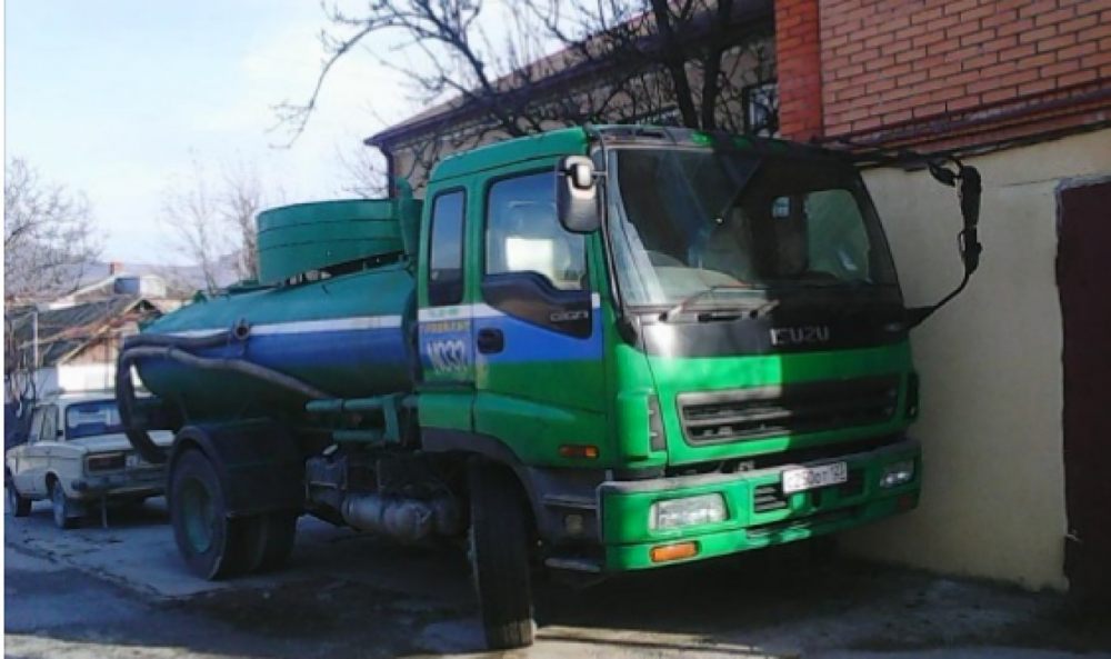 Ассенизатор Isuzu взять в аренду, заказать, цены, услуги - Новороссийск