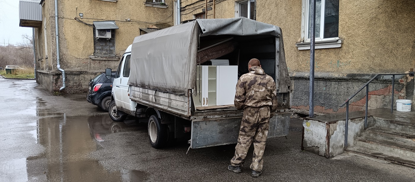 Квартирные перевозки. Погрузка мебели в Газель в Краснодарском крае